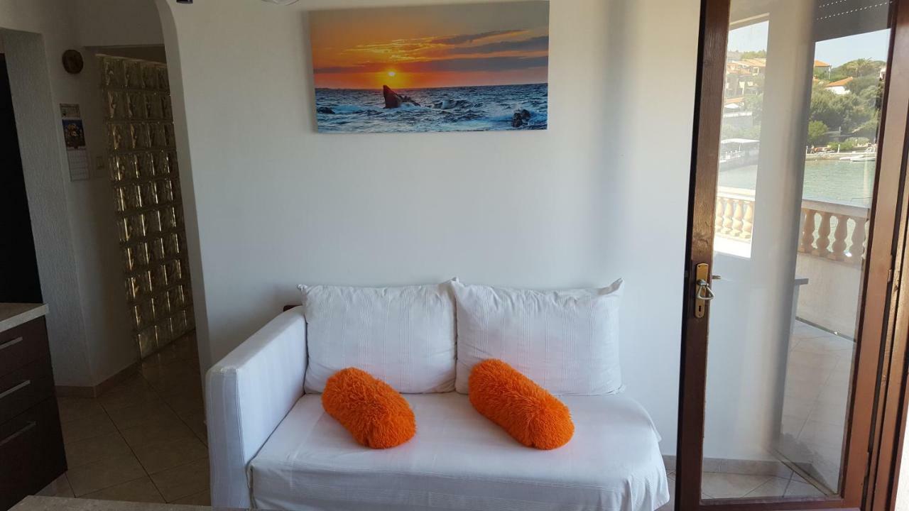 Apartmani Marenda Supetarska Draga Exterior foto