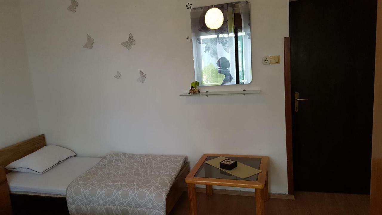 Apartmani Marenda Supetarska Draga Exterior foto