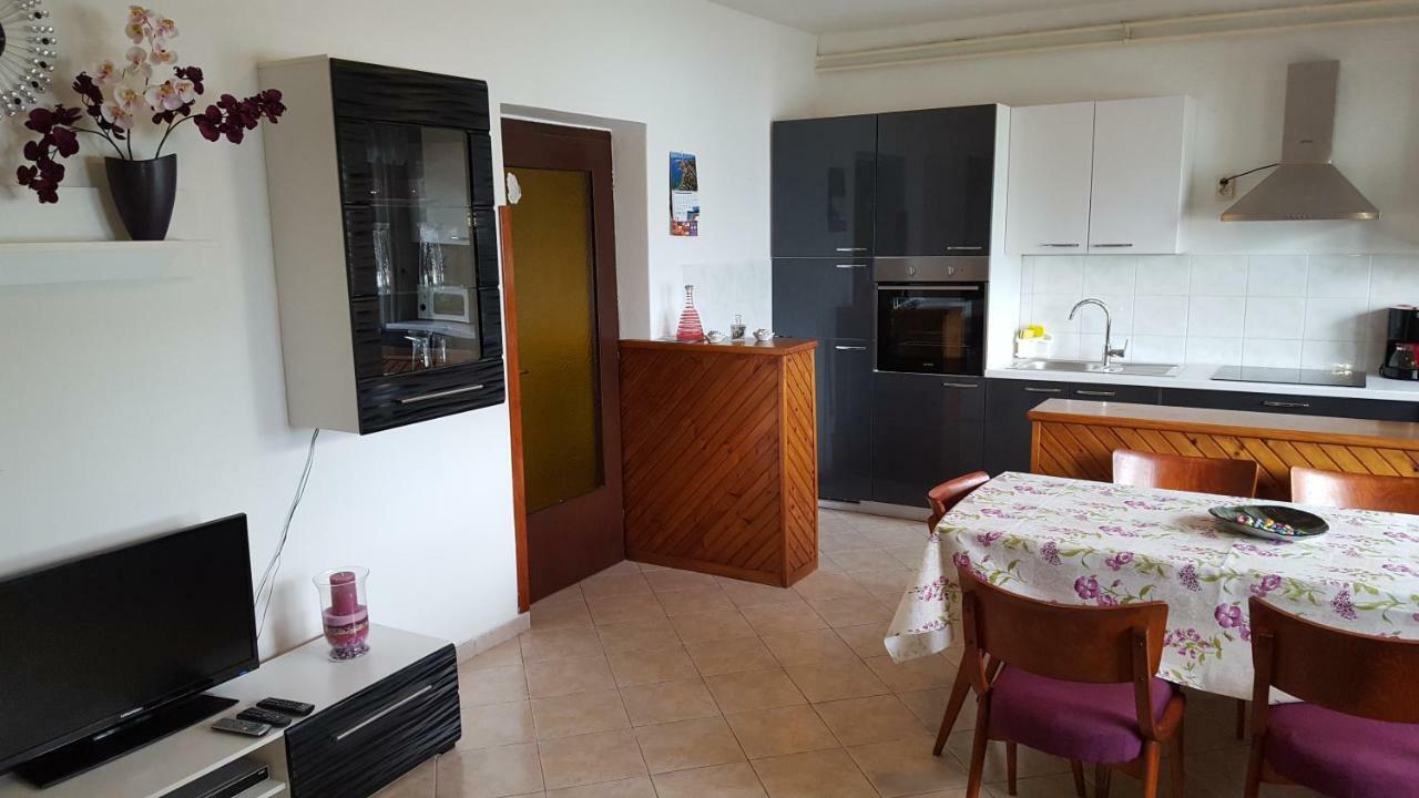Apartmani Marenda Supetarska Draga Exterior foto