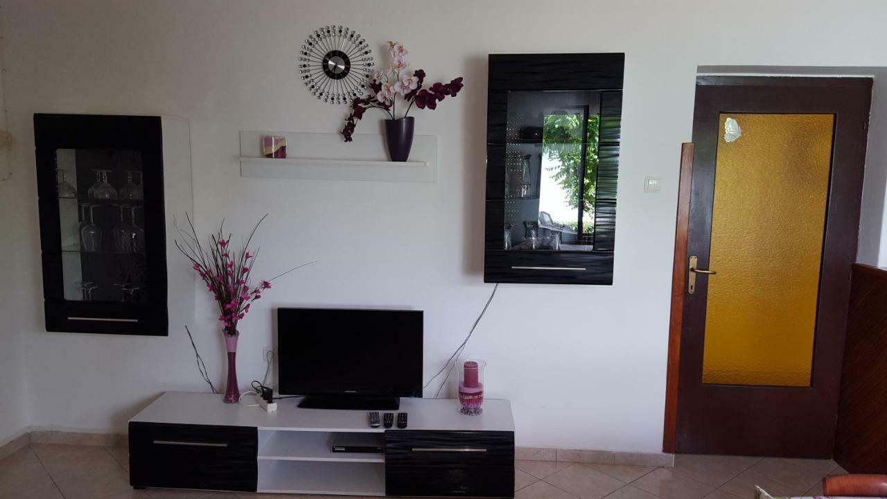 Apartmani Marenda Supetarska Draga Exterior foto